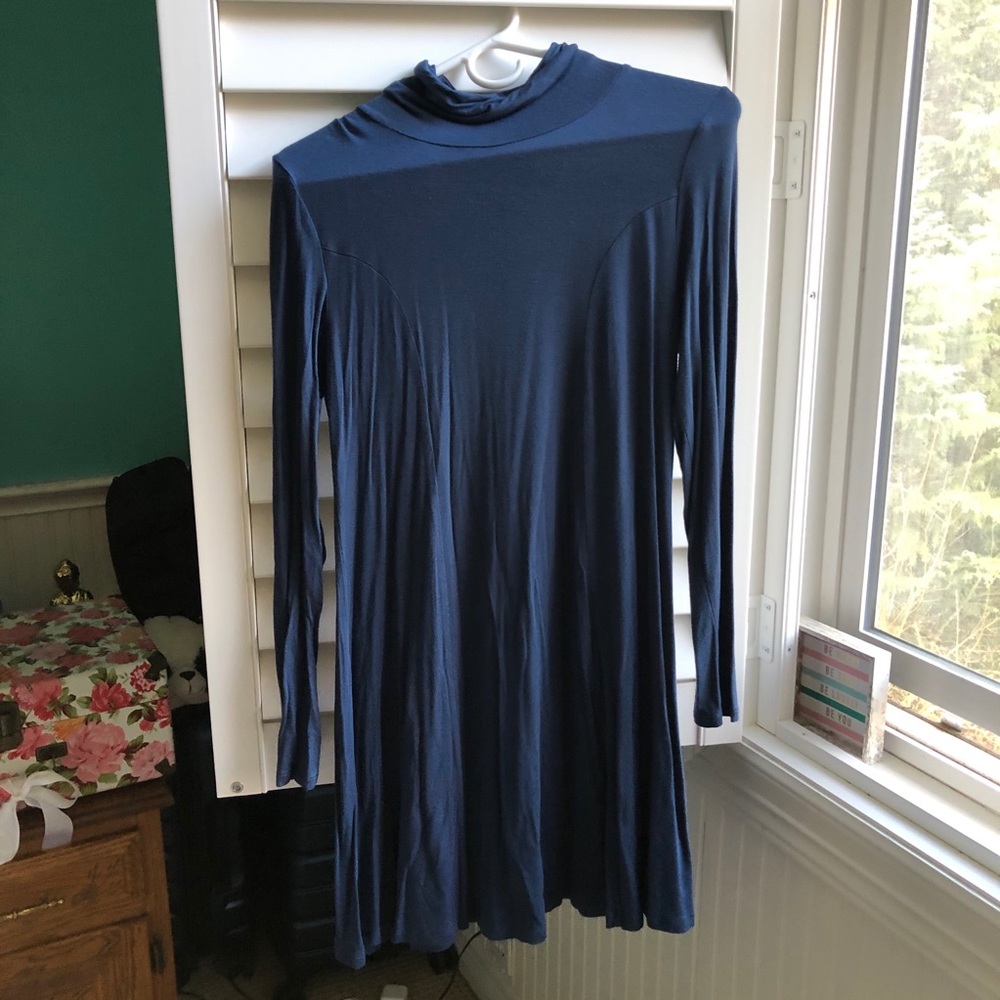 Long sleeved blue dress